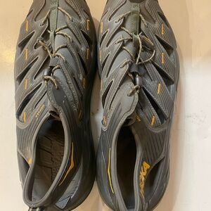 HOKA Hopara, Men Size 13, Gray With Yellow